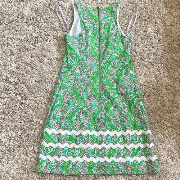 Lilly Pulitzer Alligator Print Shift Dress - Picture 6 of 11